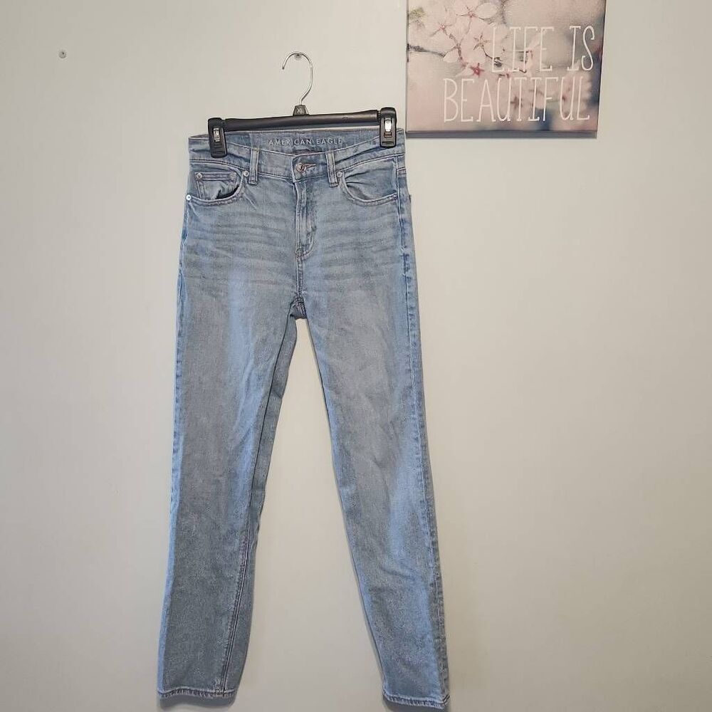 American Eagle Size 00 Super High Rise Straight Jeans Light Wash